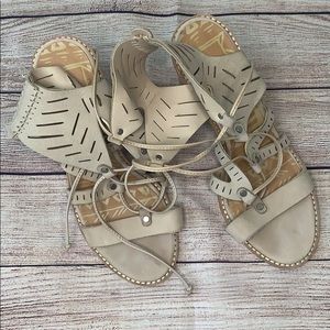 Dolce Vita Lace Up Open Toe Tan Block Heel Size 8